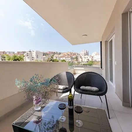 Apartment Castrum Spalato Esterno foto